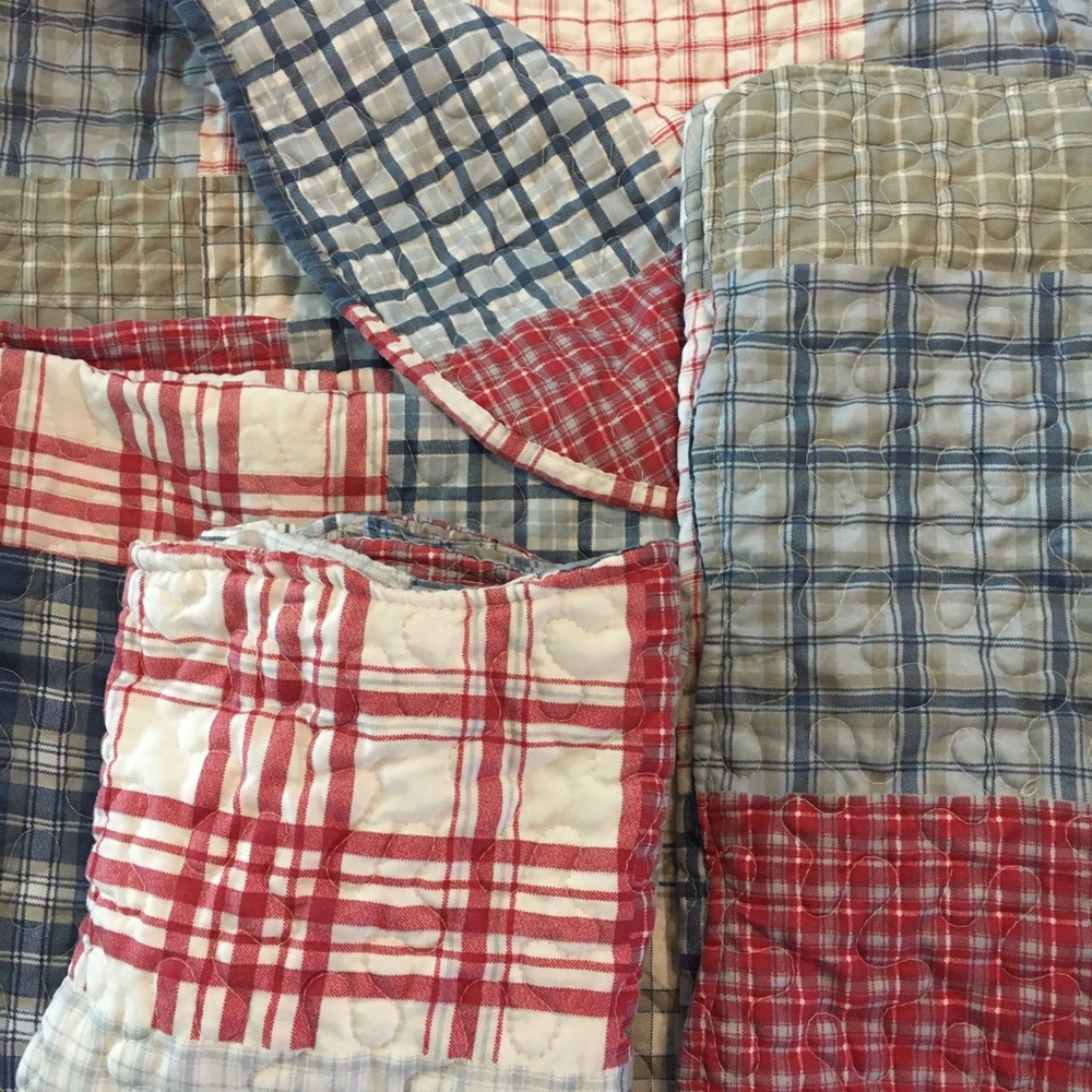 Queen-sized Americana quilt